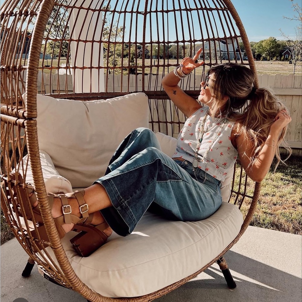 Time and Tru High-Rise Wide Leg Jeans in Medium Blue Wash